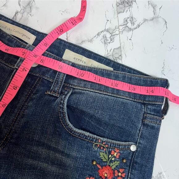 Pilcro Anthropologie Floral
Embroidered Hyphen Straight Jean Sz 27 - Picture 5 of 8